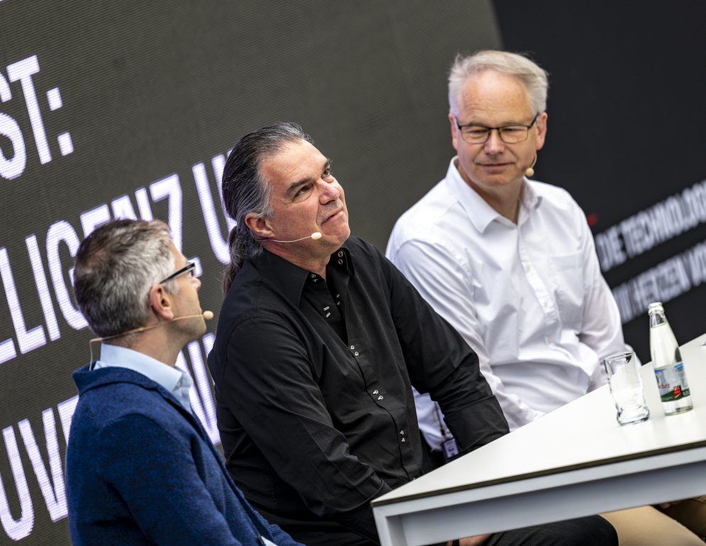 15.05.2025, xfux, Fussball 1. Bundesliga, Eintracht Frankfurt – Block im Park 2025, Konferenz